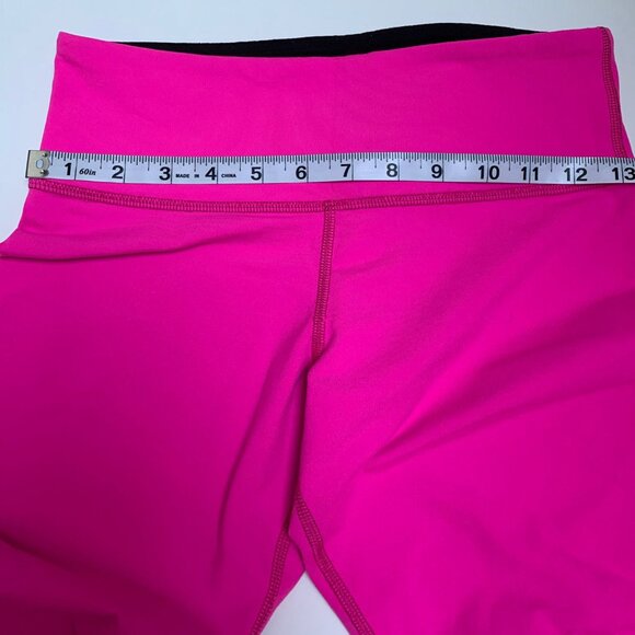 Lululemon Pink Cropped Leggings size small - Picture 4 of 4